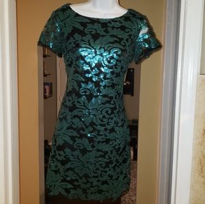 Jax sequined dress green sizs 4
